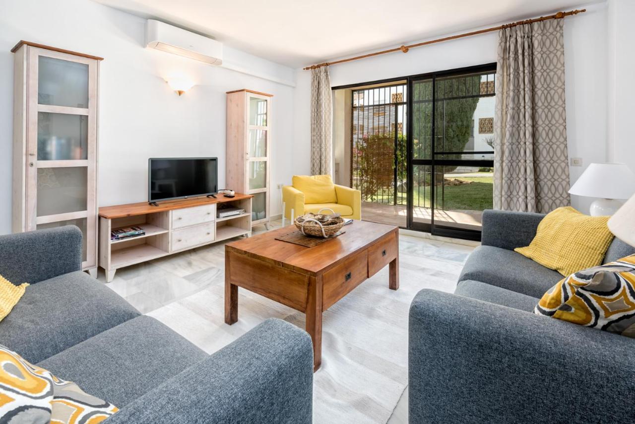 Vv2 Apartment Sitio de Calahonda Bagian luar foto